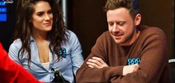Rolul feedback-ului în poker pentru a-ți îmbunătăți performanțele