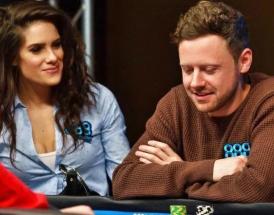 Rolul feedback-ului în poker pentru a-ți îmbunătăți performanțele