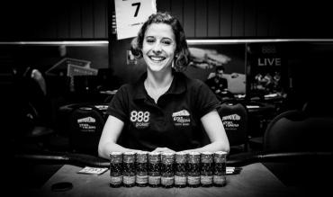 Cum să fii dealer de poker